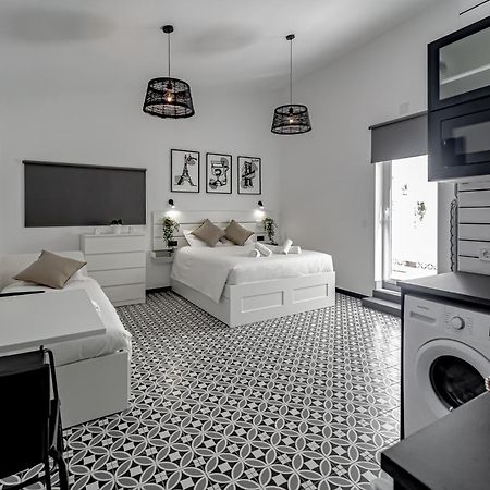 Apartamentos Pino Benidorm Habitación foto